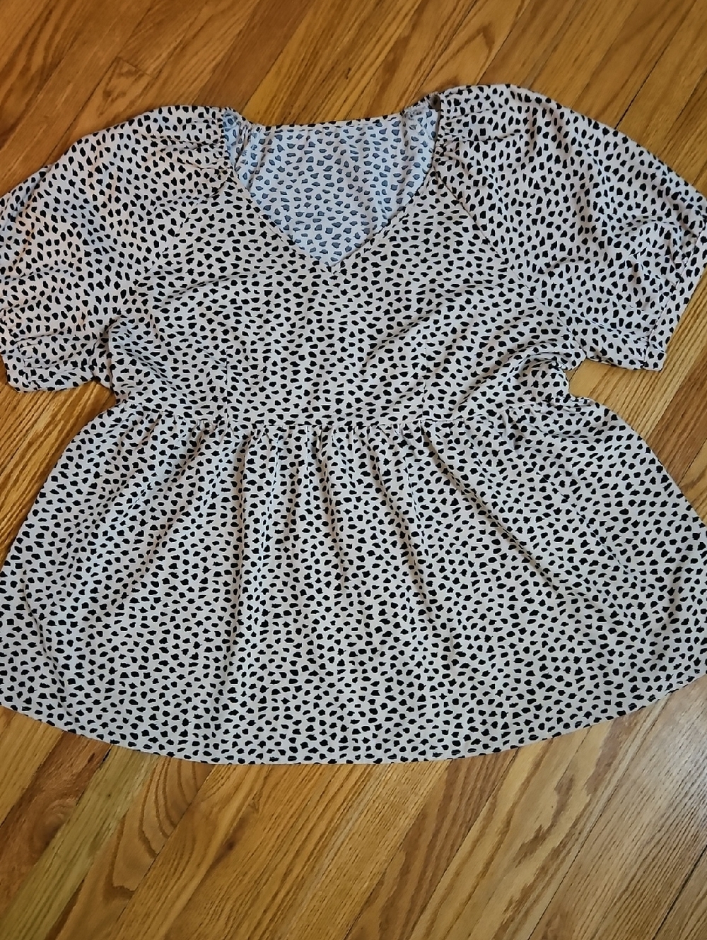 SHEIN Cream V-Neck Peplum Top with Black Spot Print